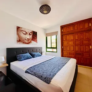 https://casa-alondras.tenerifehoteles.net