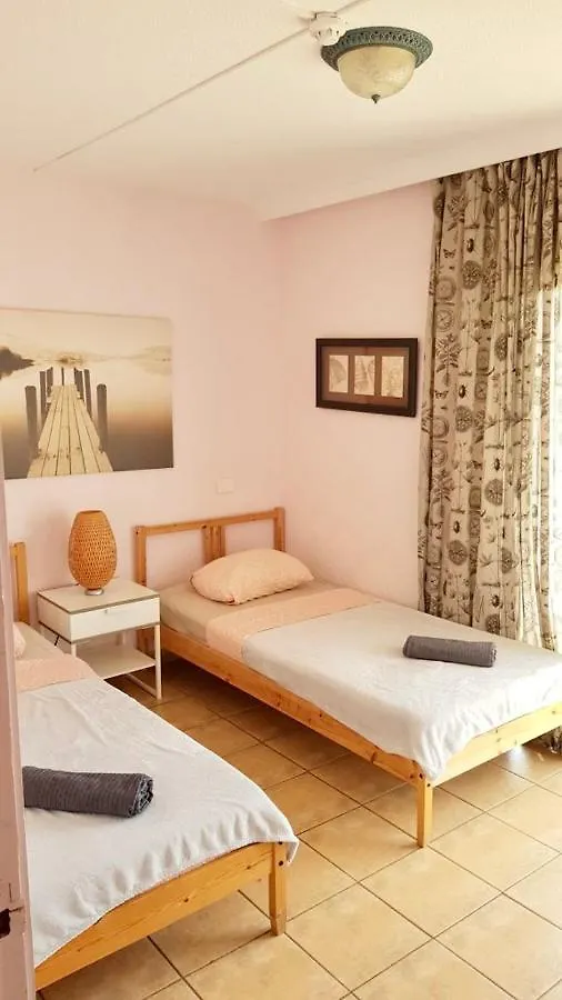 Apartment Avenida Puig Arona